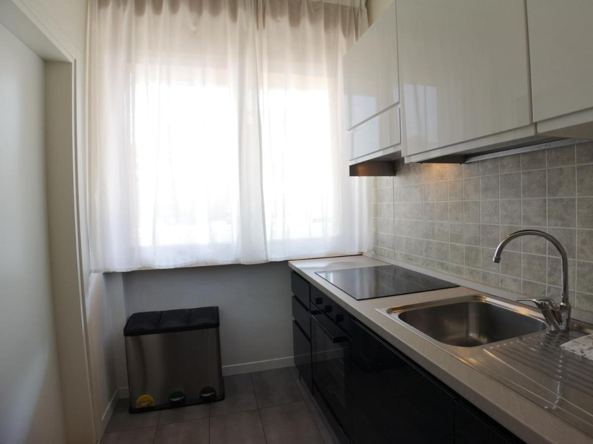Convenient Family Apt With Private Parking Mestre Exterior foto