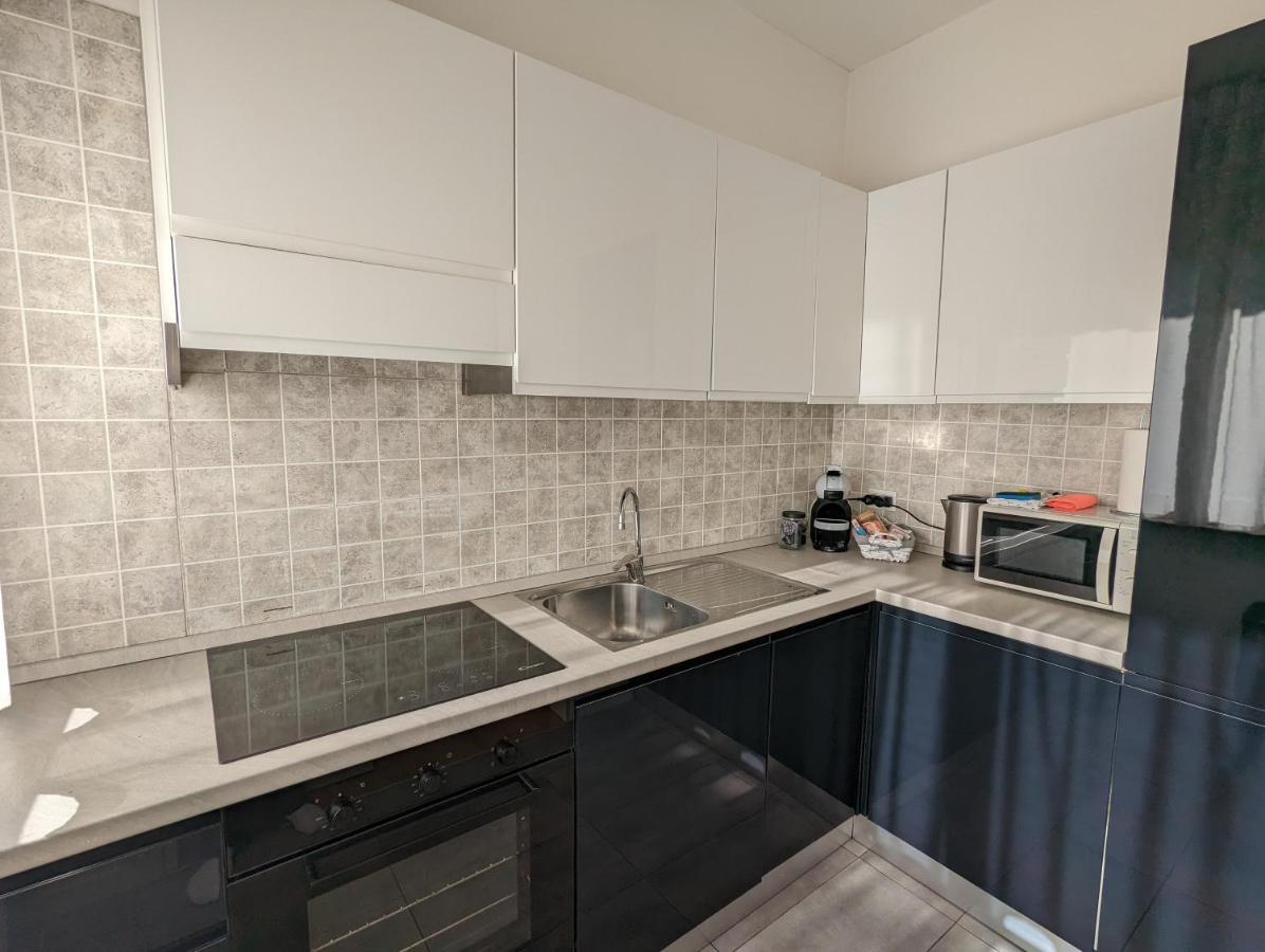 Convenient Family Apt With Private Parking Mestre Exterior foto
