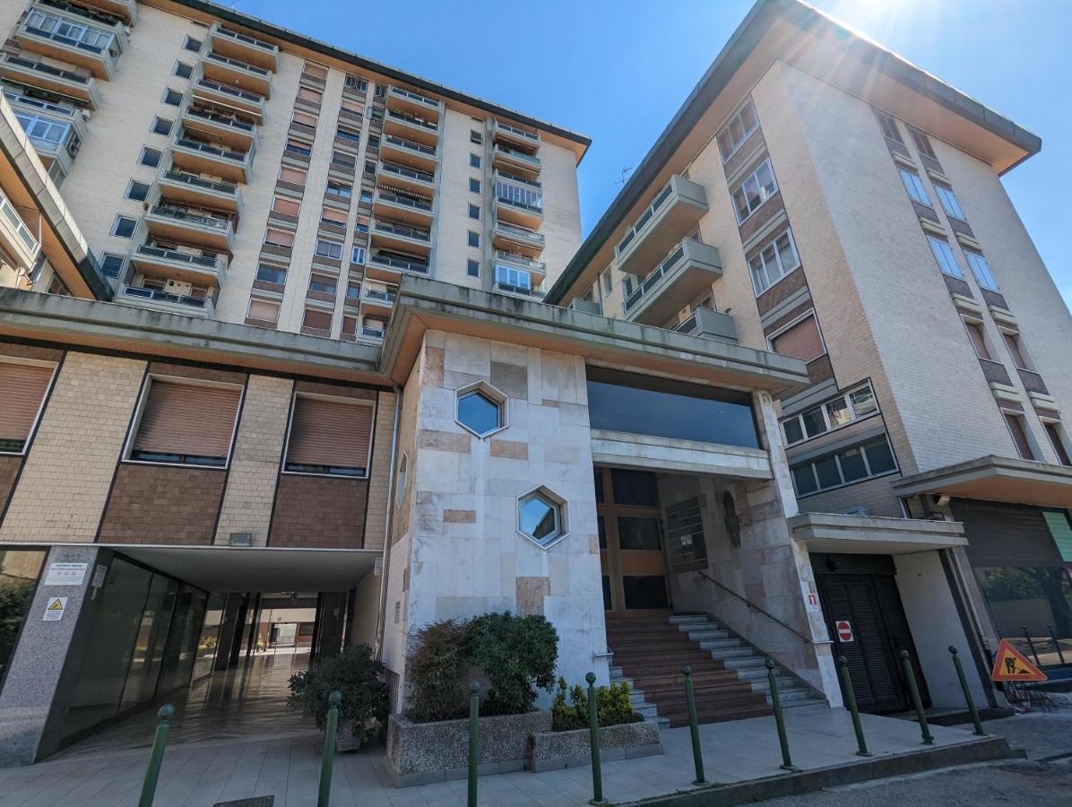 Convenient Family Apt With Private Parking Mestre Exterior foto