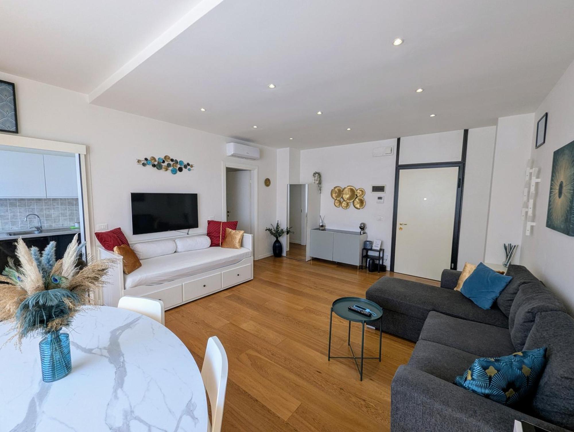 Convenient Family Apt With Private Parking Mestre Exterior foto